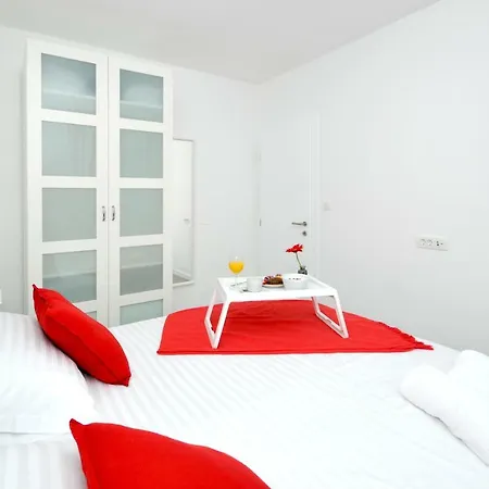 Olive Apartament *