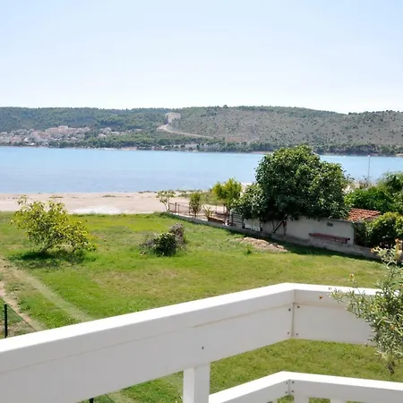 Olive * Trogir